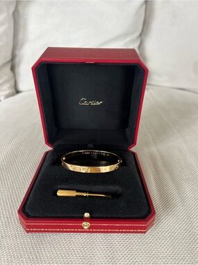 Cartier Classic Yellow Gold Love Bracelet Size 18
